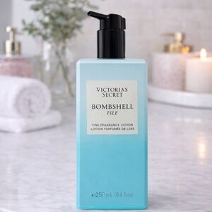 Victoria's Secret Bombshell Isle Lotion